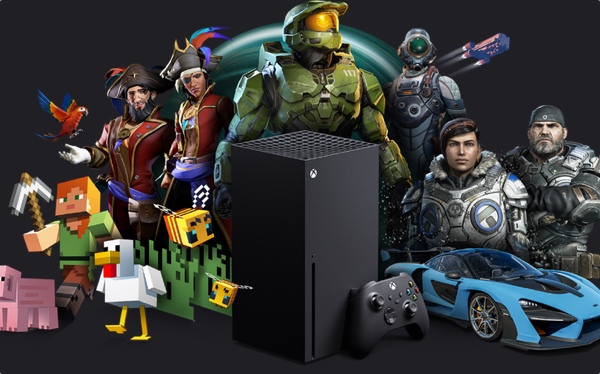A Meme Becomes Reality - A Popular  Vlogger Merrily Picks up the  Actual Xbox Series X Fridge