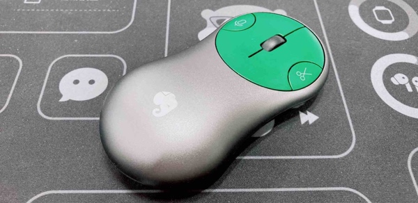 2, New-year-gifts-for-employees-EverMOUSE-Evernote.jpg
